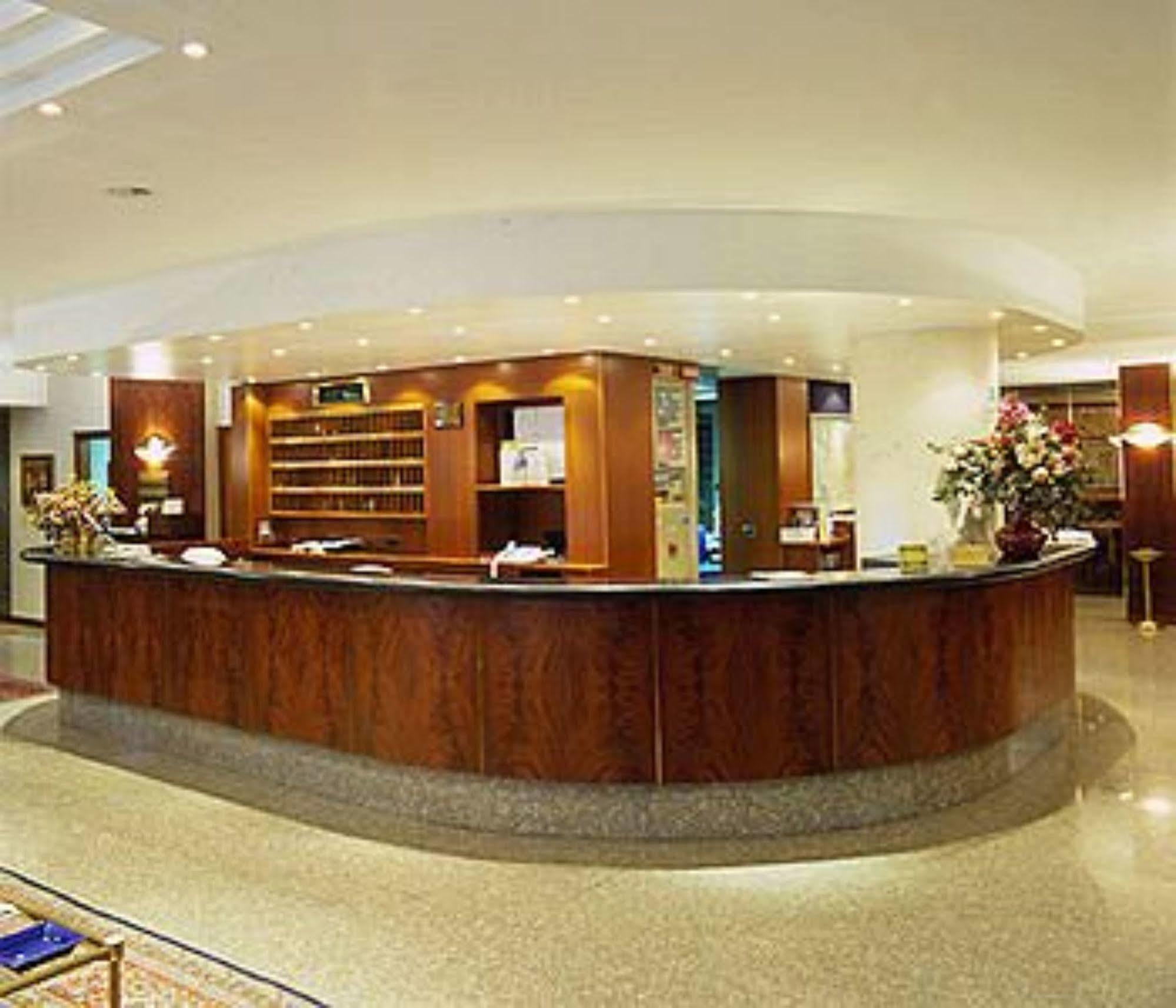 Hotel Crivi'S Milão Exterior foto